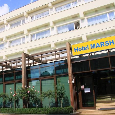 Marshal Hotel Bucarest Esterno foto