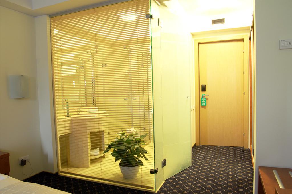 Marshal Hotel Bucarest Camera foto