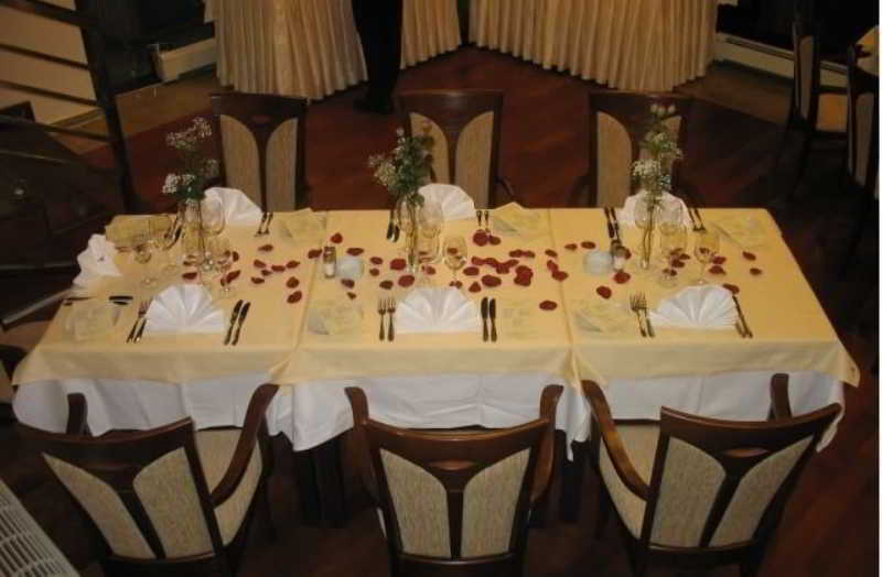 Marshal Hotel Bucarest Esterno foto